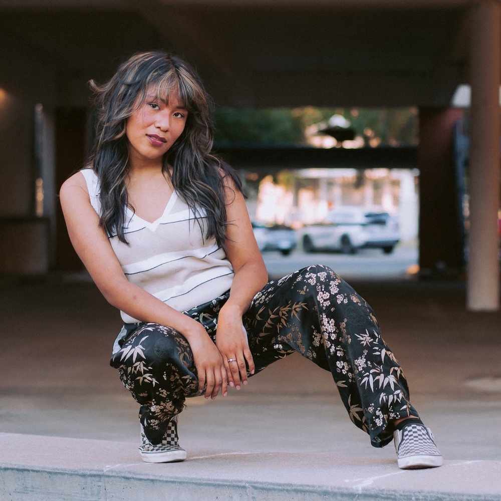 Black and gold silk like floral pants